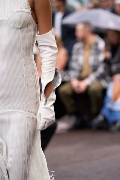 Look 188